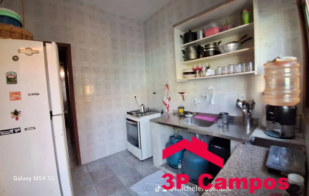 Casa com 3 quartos à venda e para alugar, 500m2 em Mongagua - SP - imagem 2 Foto 2 de Casa com 3 quartos à venda e para alugar, 500m2 em Mongagua - SP