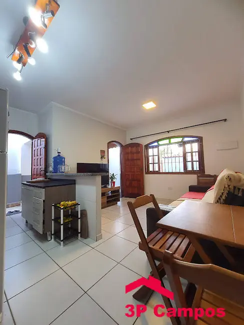 Foto 5 de Casa com 2 quartos à venda, 125m2 em Itanhaem - SP