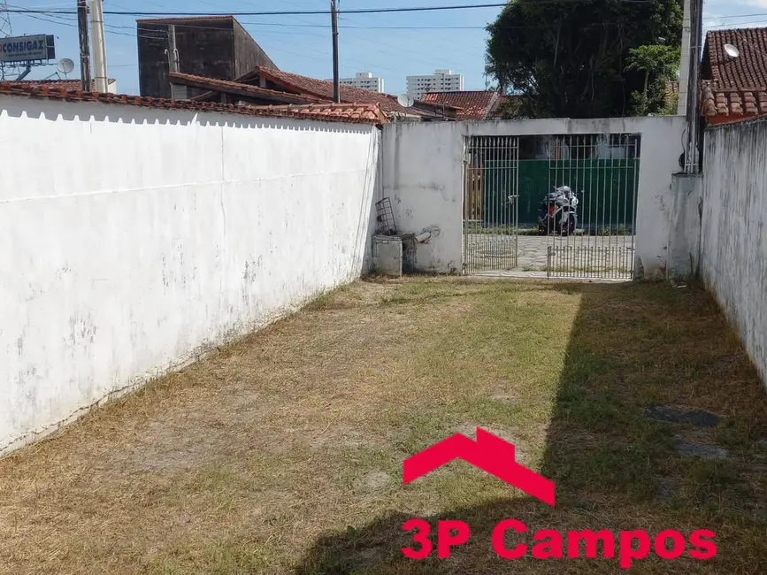 Foto 3 de Casa com 2 quartos à venda, 200m2 em Mongagua - SP