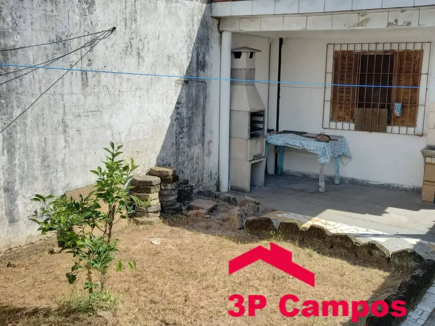 Foto 2 de Casa com 2 quartos à venda, 200m2 em Mongagua - SP