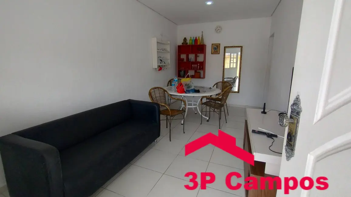 Foto 2 de Casa com 2 quartos à venda, 300m2 em Mongagua - SP