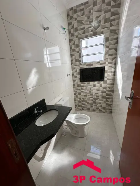 Foto 5 de Casa com 2 quartos à venda, 150m2 em Mongagua - SP