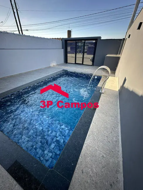 Foto 3 de Casa com 2 quartos à venda, 180m2 em Mongagua - SP