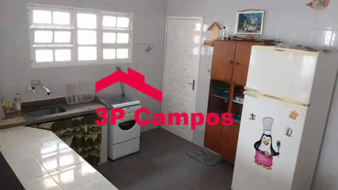 Foto 3 de Casa com 2 quartos à venda, 180m2 em Mongagua - SP