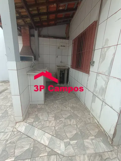 Foto 2 de Casa com 2 quartos à venda, 143m2 em Mongagua - SP