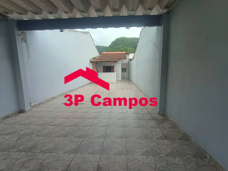 Foto 1 de Casa com 2 quartos à venda, 143m2 em Mongagua - SP