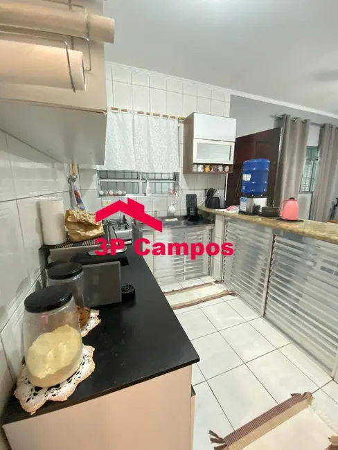 Foto 2 de Casa com 2 quartos à venda, 125m2 em Mongagua - SP