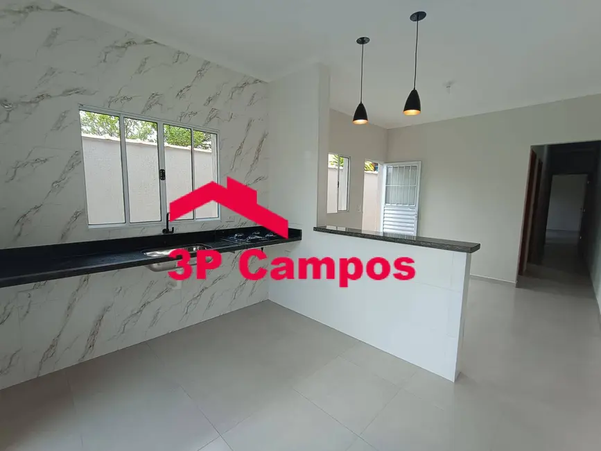 Foto 3 de Casa com 2 quartos à venda, 140m2 em Mongagua - SP