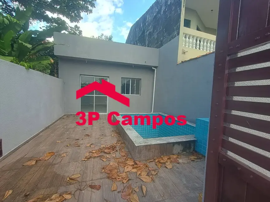 Foto 1 de Casa com 2 quartos à venda, 140m2 em Itanhaem - SP