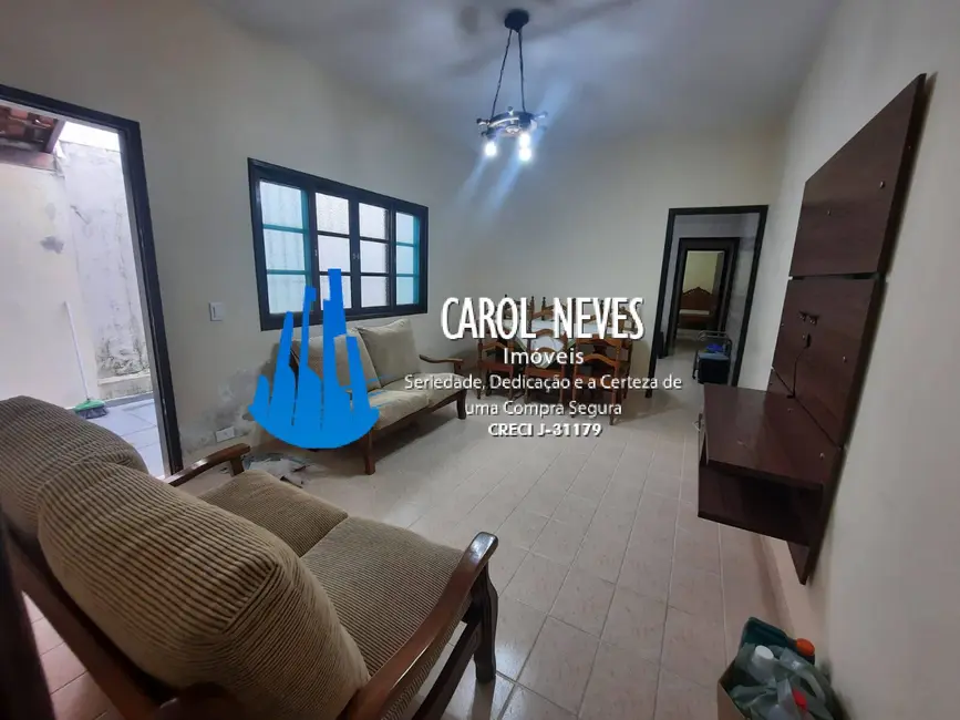 Foto 2 de Casa com 2 quartos à venda, 180m2 em Mongagua - SP