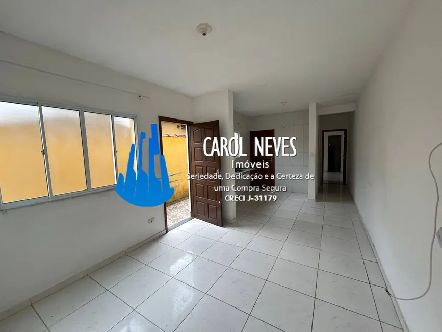 Foto 4 de Casa com 2 quartos à venda, 70m2 em Mongagua - SP