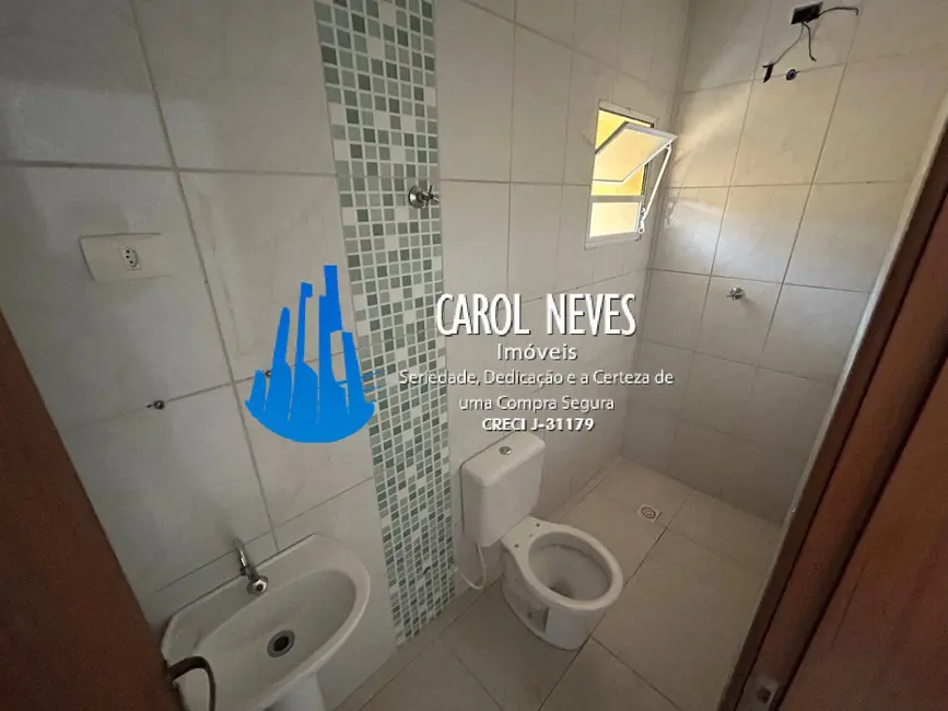 Foto 8 de Casa com 2 quartos à venda, 70m2 em Mongagua - SP