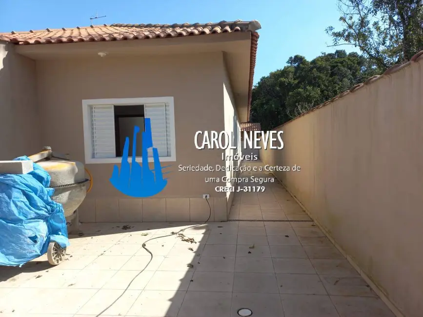 Foto 2 de Casa com 2 quartos à venda, 125m2 em Itanhaem - SP