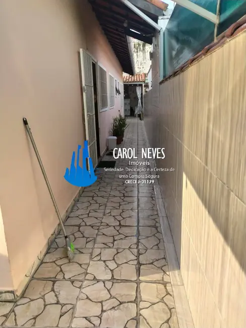 Foto 1 de Casa com 2 quartos à venda, 150m2 em Itanhaem - SP