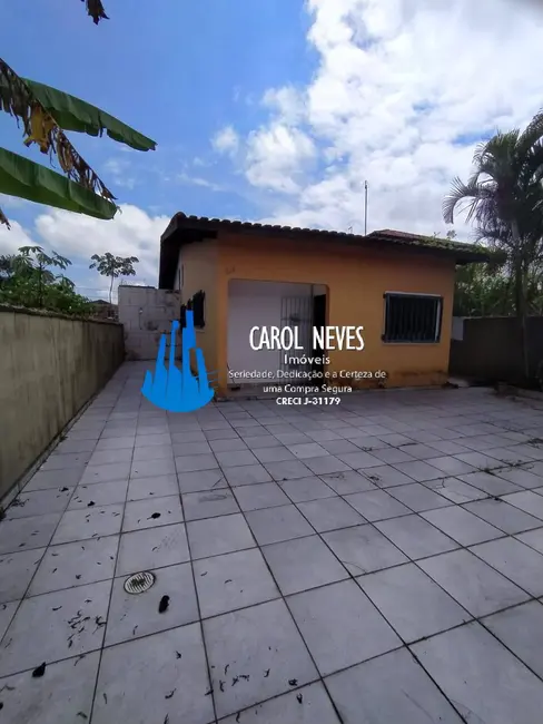 Foto 1 de Casa com 2 quartos à venda, 70m2 em Itanhaem - SP