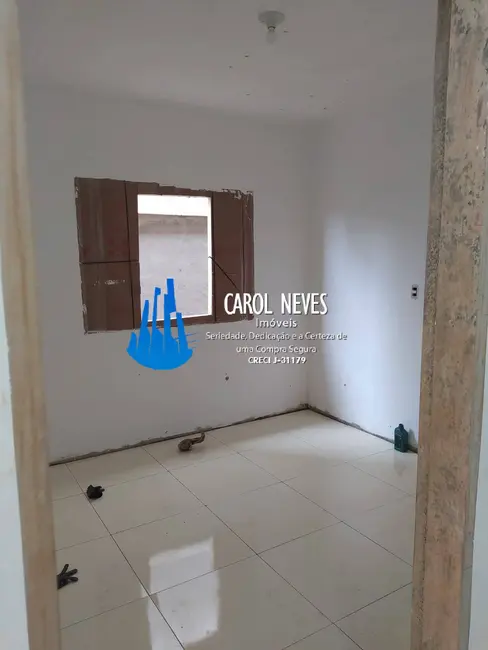 Foto 2 de Casa com 2 quartos à venda, 65m2 em Itanhaem - SP