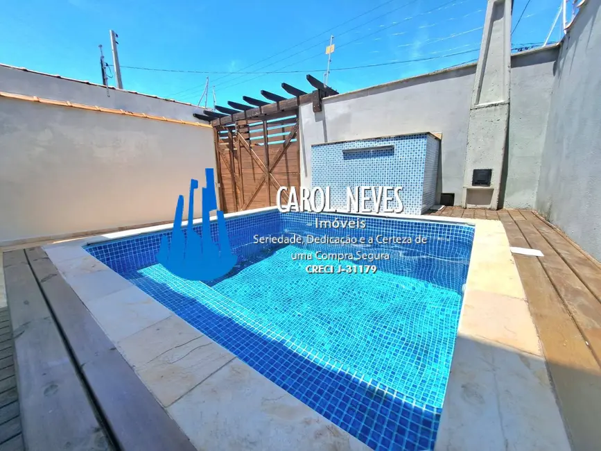 Foto 1 de Casa com 2 quartos à venda, 66m2 em Itanhaem - SP