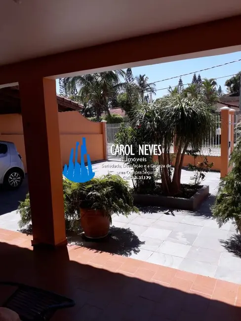 Foto 2 de Sobrado com 4 quartos à venda, 260m2 em Itanhaem - SP