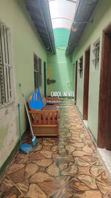 Foto 2 de Casa com 4 quartos à venda, 161m2 em Itanhaem - SP