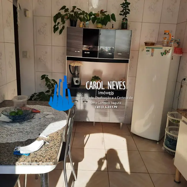 Sobrado com 3 quartos à venda, 223m2 em Itanhaem - SP - imagem 4 Foto 4 de Sobrado com 3 quartos à venda, 223m2 em Itanhaem - SP
