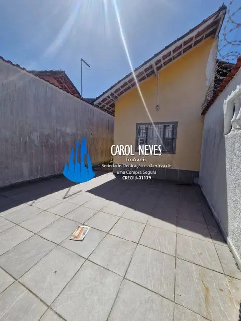 Foto 2 de Casa com 3 quartos à venda, 70m2 em Mongagua - SP