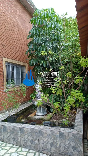 Sobrado com 5 quartos à venda, 206m2 em Itanhaem - SP - imagem 4 Foto 4 de Sobrado com 5 quartos à venda, 206m2 em Itanhaem - SP