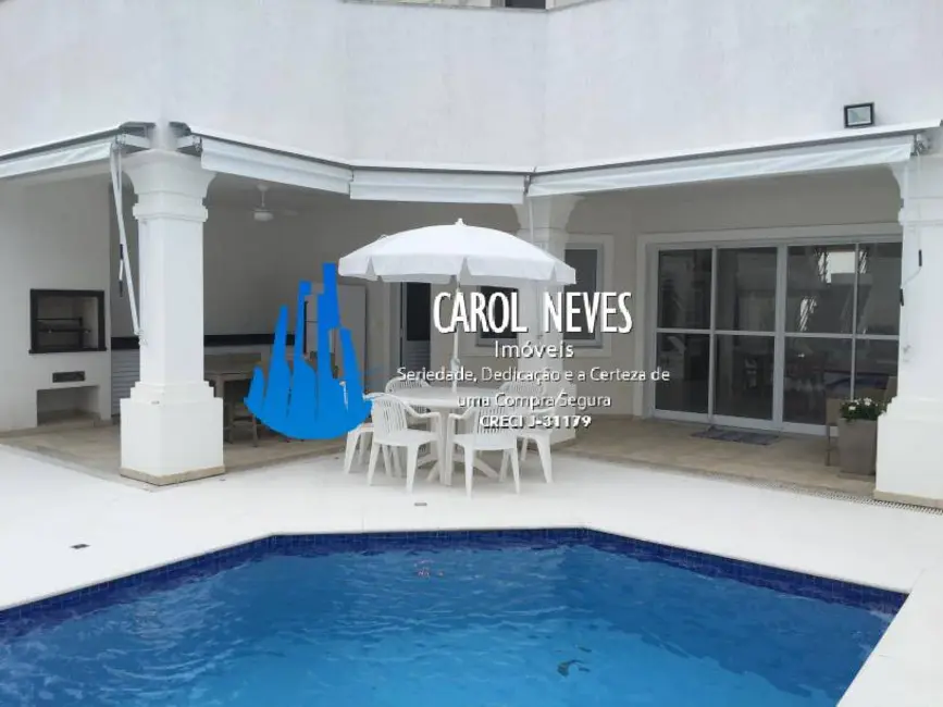 Sobrado com 4 quartos à venda, 300m2 em Balneário Praia do Pernambuco, Guaruja - SP - imagem 1 Foto 1 de Sobrado com 4 quartos à venda, 300m2 em Balneário Praia do Pernambuco, Guaruja - SP