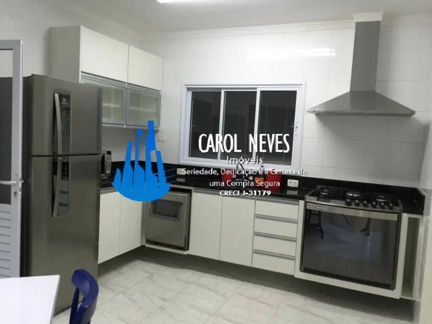 Sobrado com 4 quartos à venda, 300m2 em Balneário Praia do Pernambuco, Guaruja - SP - imagem 7 Foto 7 de Sobrado com 4 quartos à venda, 300m2 em Balneário Praia do Pernambuco, Guaruja - SP
