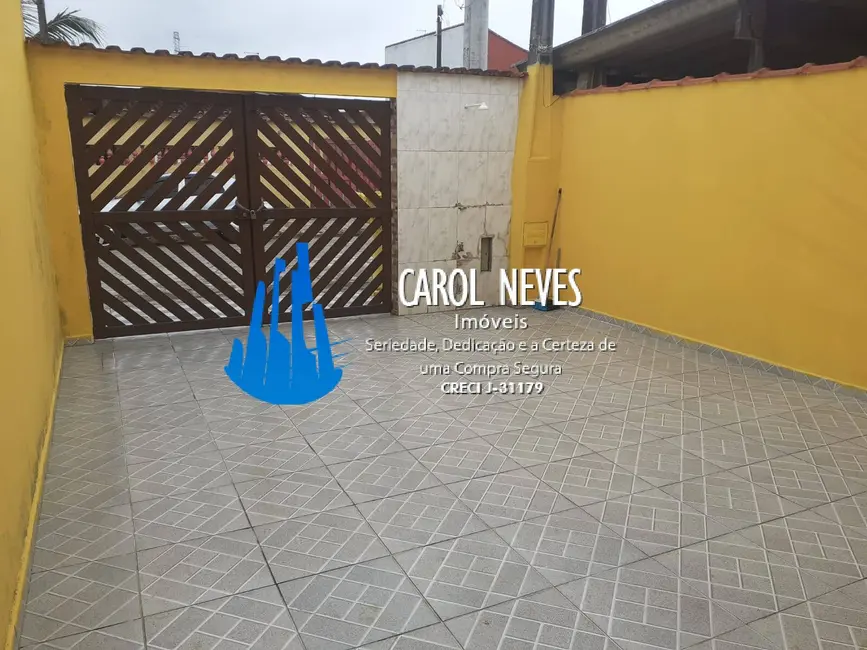 Foto 2 de Casa com 2 quartos à venda, 75m2 em Mongagua - SP
