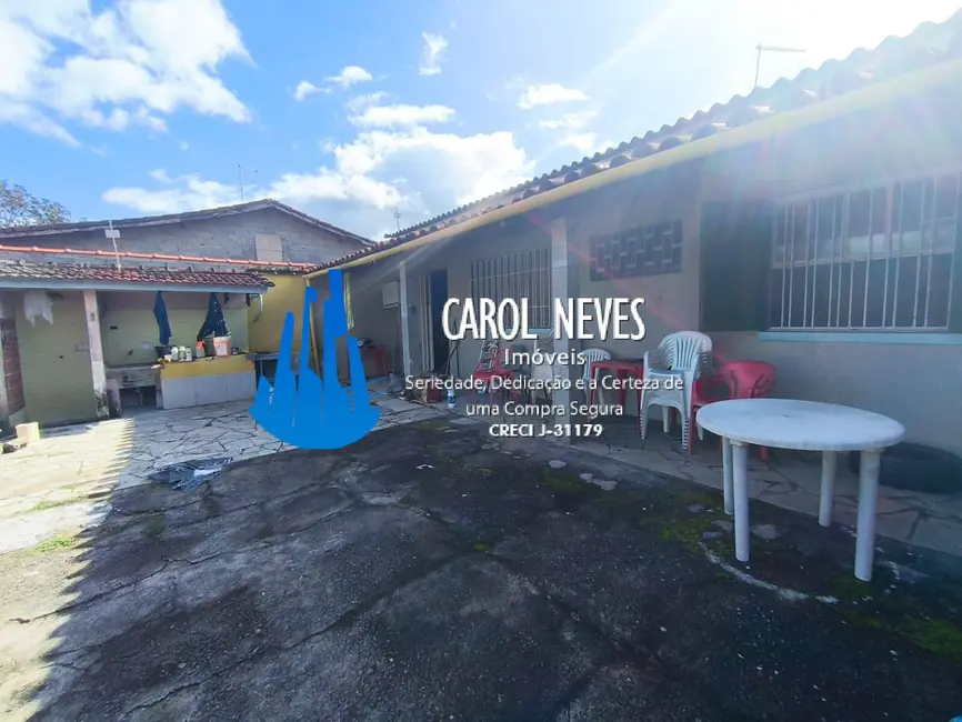 Foto 2 de Casa com 2 quartos à venda, 78m2 em Mongagua - SP