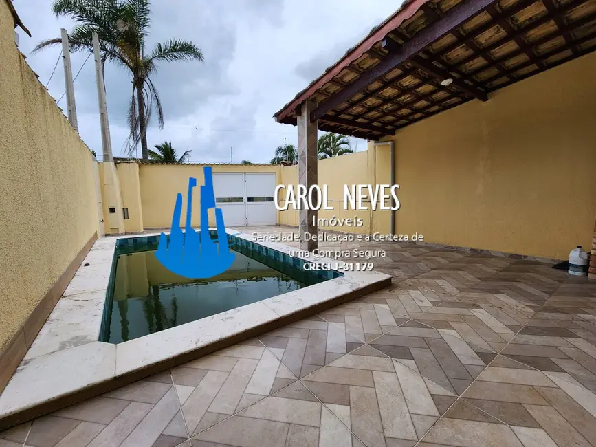 Foto 2 de Casa com 2 quartos à venda, 53m2 em Itanhaem - SP