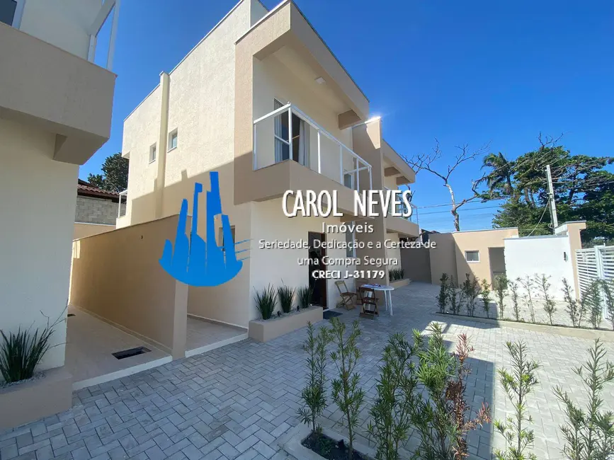 Foto 2 de Casa de Condomínio com 2 quartos à venda, 84m2 em Itanhaem - SP