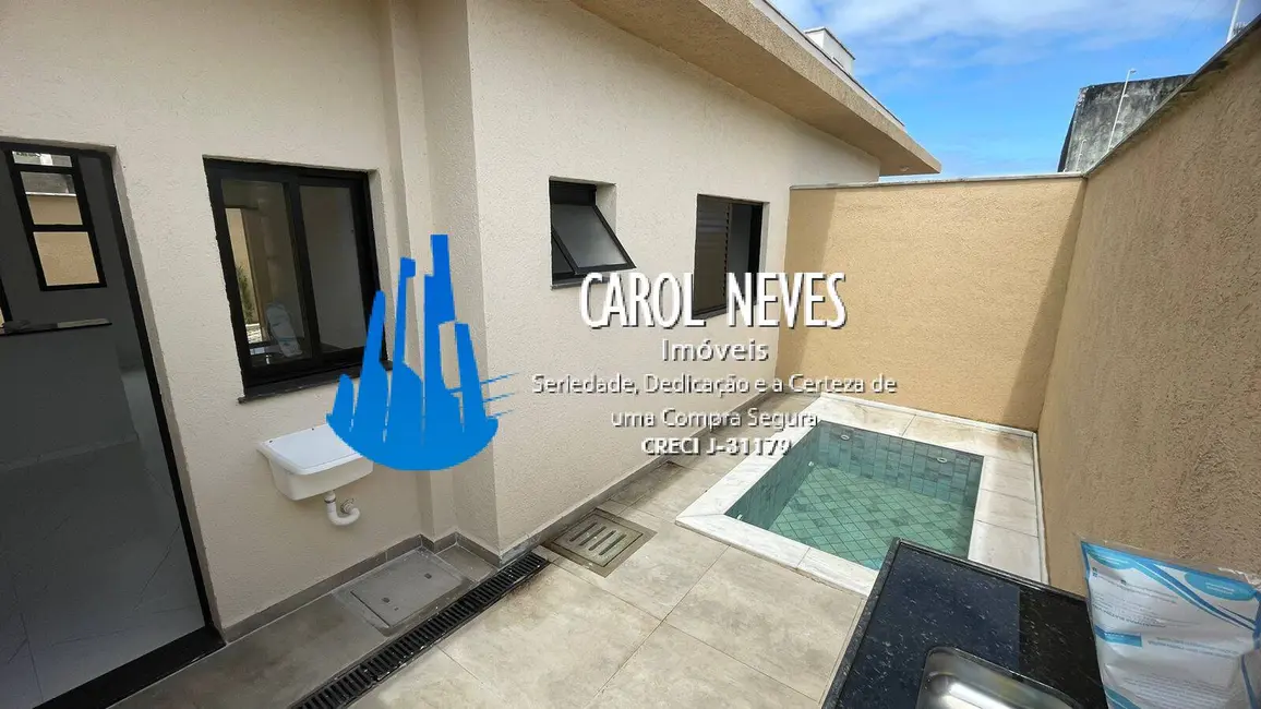 Foto 1 de Casa de Condomínio com 2 quartos à venda, 43m2 em Itanhaem - SP