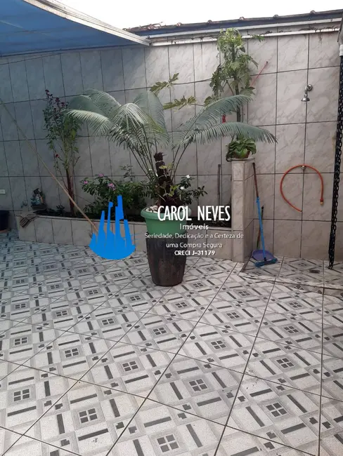 Foto 3 de Casa com 2 quartos à venda, 120m2 em Mongagua - SP