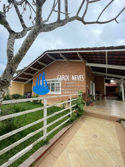 Foto 3 de Casa com 5 quartos à venda, 203m2 em Itanhaem - SP