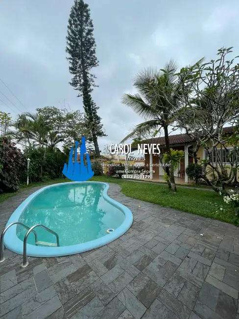 Foto 1 de Casa com 5 quartos à venda, 203m2 em Itanhaem - SP