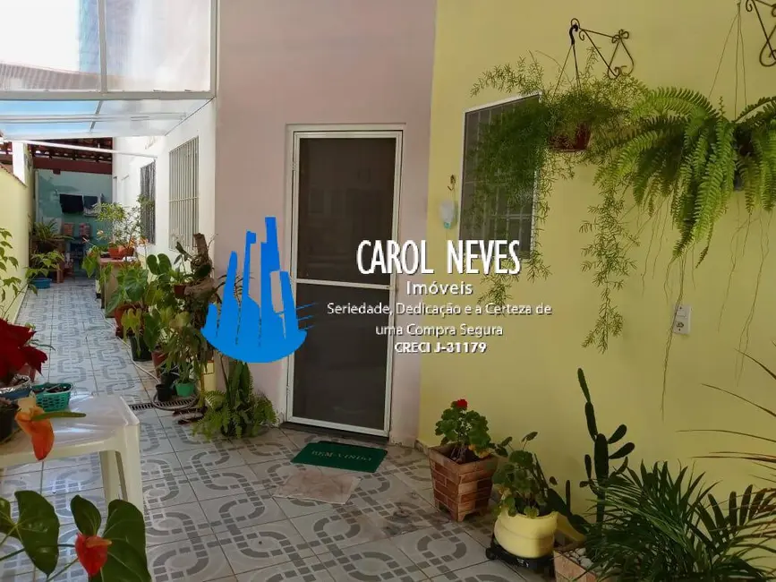 Foto 2 de Casa com 2 quartos à venda, 80m2 em Itanhaem - SP