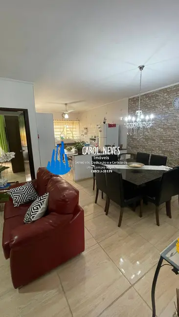 Foto 4 de Casa com 4 quartos à venda, 130m2 em Mongagua - SP