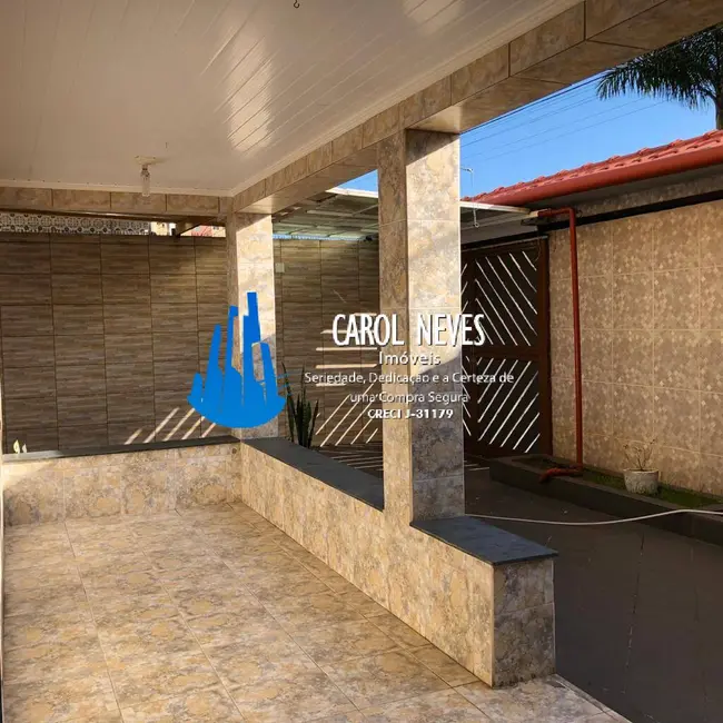 Foto 4 de Sobrado com 5 quartos à venda, 250m2 em Mongagua - SP