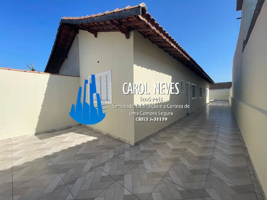 Foto 3 de Casa com 2 quartos à venda, 70m2 em Mongagua - SP