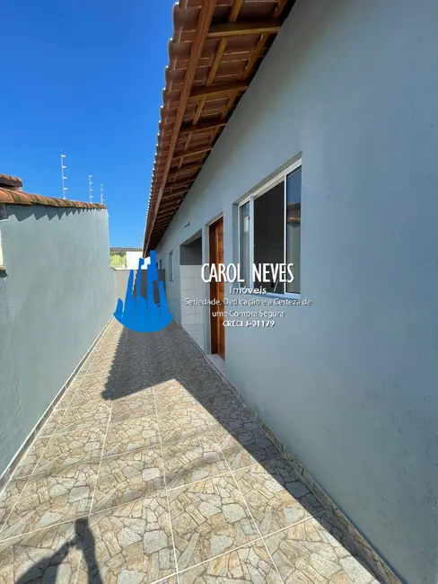 Casa com 2 quartos à venda, 67m2 em Itanhaem - SP - imagem 2 Foto 2 de Casa com 2 quartos à venda, 67m2 em Itanhaem - SP
