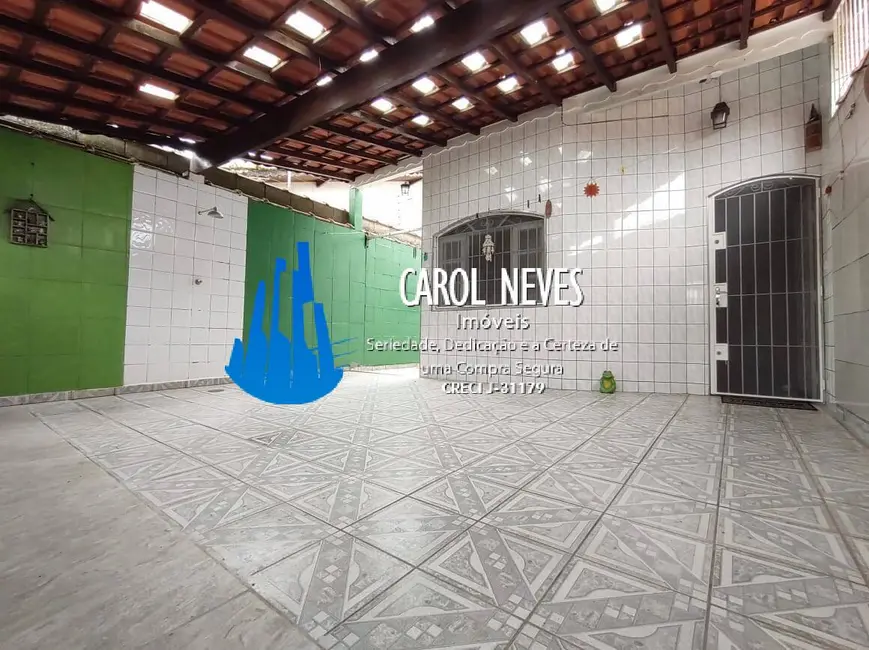 Foto 2 de Sobrado com 2 quartos à venda, 134m2 em Mongagua - SP