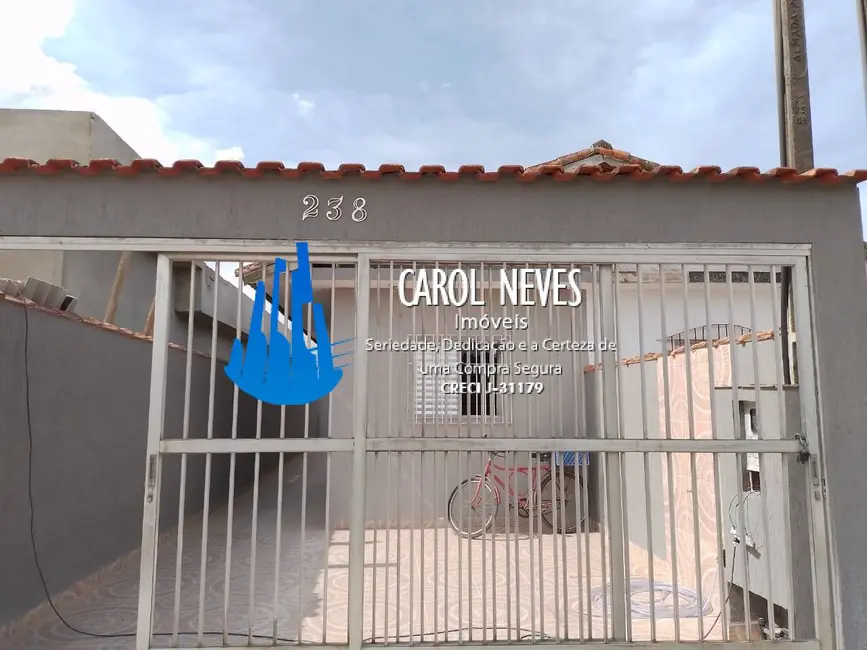 Foto 1 de Casa com 2 quartos à venda, 53m2 em Itanhaem - SP