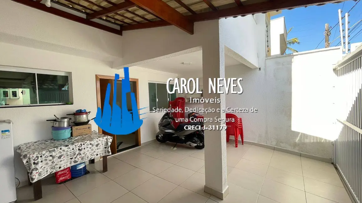 Foto 1 de Casa com 2 quartos à venda, 100m2 em Mongagua - SP