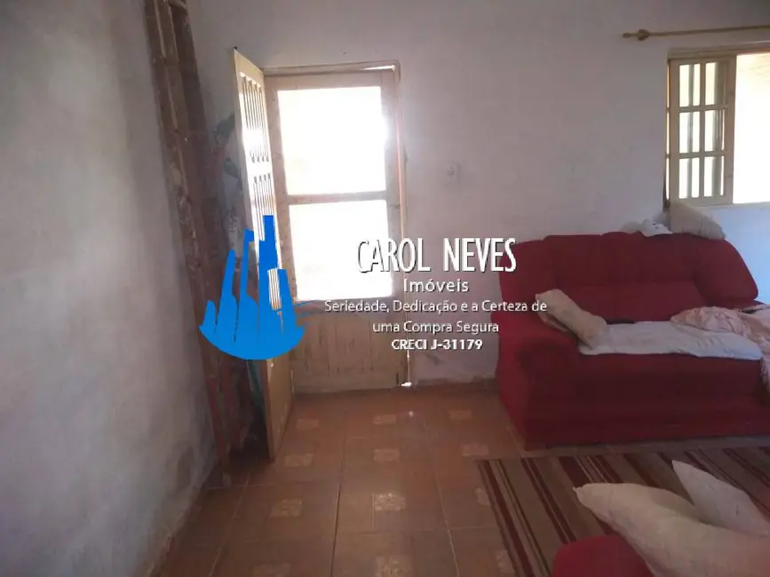 Foto 2 de Casa com 2 quartos à venda, 68m2 em Mongagua - SP