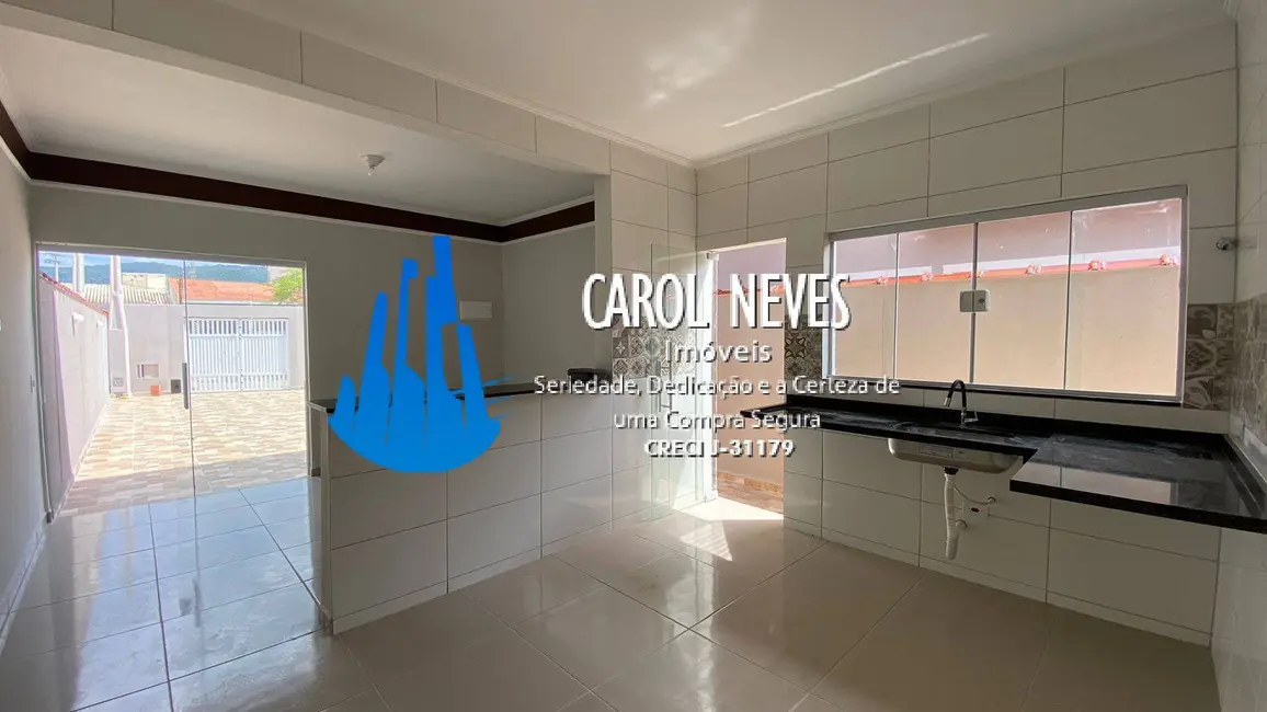 Foto 8 de Casa com 2 quartos à venda, 77m2 em Itanhaem - SP