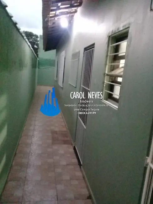 Foto 8 de Casa com 2 quartos à venda, 70m2 em Itanhaem - SP