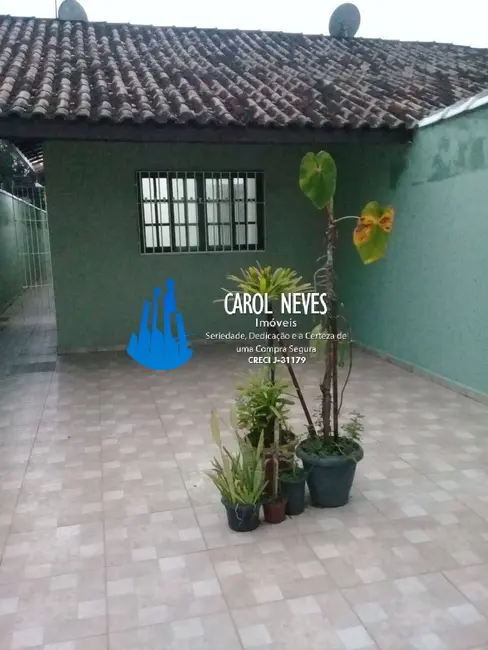 Foto 1 de Casa com 2 quartos à venda, 70m2 em Itanhaem - SP