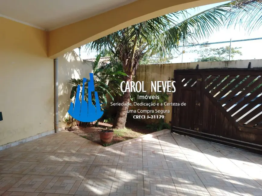 Foto 4 de Casa com 4 quartos à venda, 242m2 em Itanhaem - SP