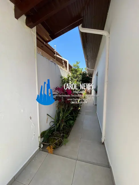 Foto 3 de Casa com 3 quartos à venda, 185m2 em Itanhaem - SP